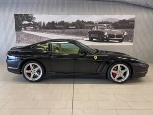 Imagen 2/18 de Ferrari 575M Maranello (2004)
