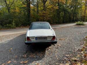 Bild 3/10 von Jaguar XJ 12 (1989)