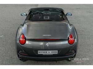 Obraz 14/39 pojazdu Ferrari California (2009)
