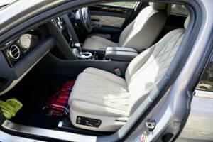 Immagine 49/50 di Bentley Flying Spur W12 (2015)
