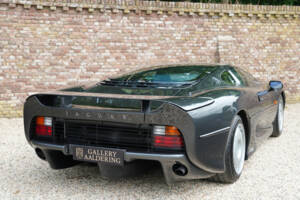 Image 39/50 of Jaguar XJ 220 (1993)