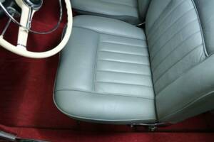 Imagen 14/50 de Mercedes-Benz 220 S (1957)