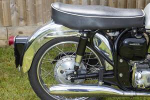 Immagine 14/39 di Norton 650 SS (1964)