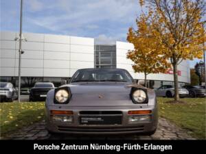Immagine 8/39 di Porsche 944 Turbo (1988)