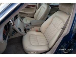 Bild 5/34 von Jaguar XJ 8 4.0 Executive (1999)