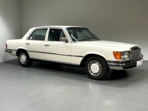 Imagen 2/17 de Mercedes-Benz 450 SEL (1980)