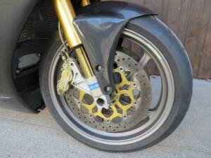 Bild 30/46 von Ducati 996 SPS (2000)