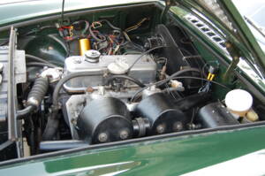 Image 15/27 of MG MGB (1969)
