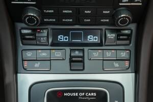 Immagine 23/25 di Porsche 911 Targa 4 (2016)