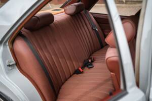 Bild 52/62 von Mercedes-Benz 190 E (1983)