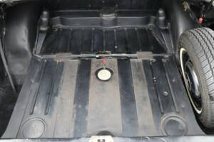 Afbeelding 44/50 van Mercedes-Benz 230 S (1967)