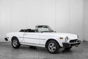 Image 6/50 of FIAT 124 Spider CS1 (1977)