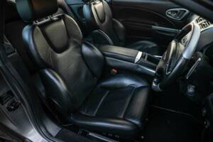 Image 28/39 of Aston Martin V12 Vanquish (2003)