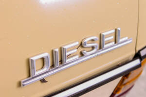 Image 28/33 de Mercedes-Benz 300 TD (1979)