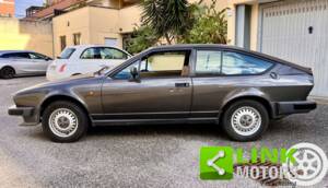 Bild 4/10 von Alfa Romeo GTV 2.0 (1981)