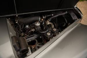 Image 40/50 of Bentley S 3 Continental (1962)