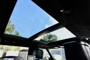 Bild 43/50 von Land Rover Range Rover Autobiography SDV8 (2018)