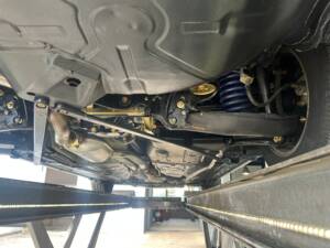 Image 20/22 of Mercedes-Benz E 220 (1993)