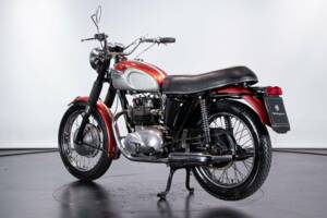 Image 2/50 de Triumph DUMMY (1969)