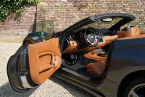 Bild 29/50 von Ferrari California (2010)
