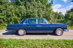 Image 32/38 of Mercedes-Benz 300 SEL 6.3 (1970)