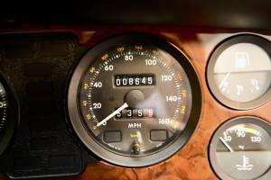 Image 46/50 of Jaguar XJ 12 (1988)