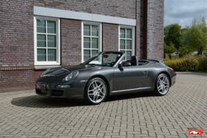 Image 1/6 of Porsche 911 Carrera (2007)