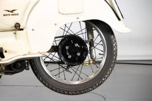 Image 28/50 of Moto Guzzi Galletto (1962)