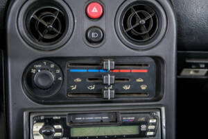 Image 20/50 of Mazda MX-5 1.8 (1994)