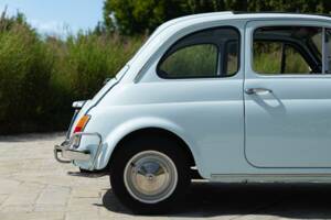Image 21/47 of FIAT 500 L (1971)