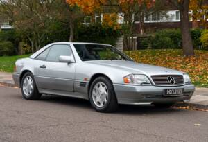 Immagine 2/22 di Mercedes-Benz SL 500 (1995)