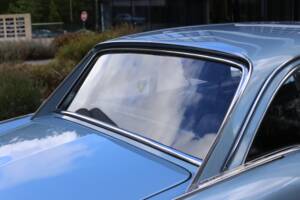 Image 33/56 of Peugeot 404 Coupé (1968)