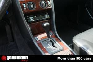 Bild 13/15 von Mercedes-Benz 300 D (1990)