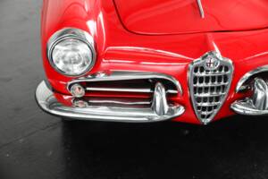 Image 13/50 of Alfa Romeo Giulietta Spider (1962)