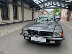 Afbeelding 14/40 van Mercedes-Benz 420 SL (1986)