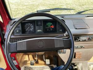 Image 12/45 of Volkswagen T3 Multivan 2.1 (1987)