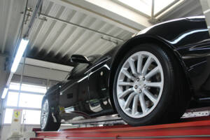 Image 34/50 de Aston Martin V12 Vanquish (2002)