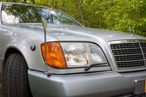Image 11/59 of Mercedes-Benz 600 SEL (1992)