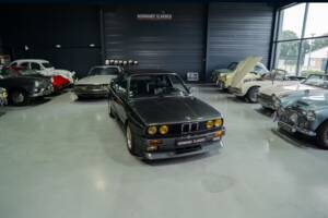 Immagine 8/28 di BMW 320i Baur TC (1985)