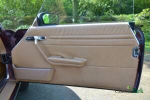Image 36/50 of Mercedes-Benz 560 SL (1987)