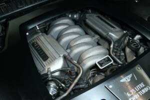 Image 46/49 de Bentley Azure (2006)