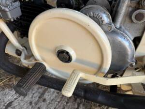 Image 25/40 of Moto Guzzi Alce (1945)
