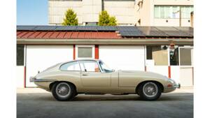 Bild 30/102 von Jaguar E-Type 4.2 (1966)