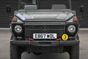Immagine 42/50 di Mercedes-Benz 240 GD (SWB) (1987)