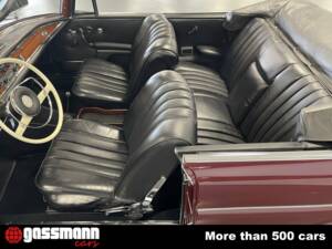Image 11/15 of Mercedes-Benz 220 SE b (1965)