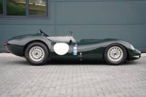 Image 3/50 of Lister Knobbly (1959)