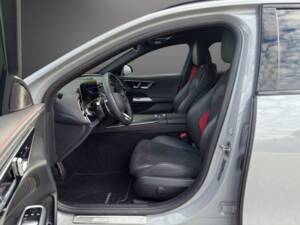 Imagen 7/10 de Mercedes-Benz E 53 AMG Hybrid 4MATIC T (2024)