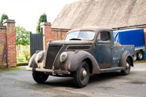 Image 10/134 of Ford V8 (1937)