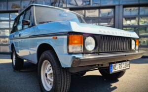 Afbeelding 3/60 van Land Rover Range Rover Classic (1981)