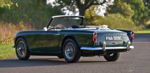 Image 15/50 of Triumph TR 4 (1965)